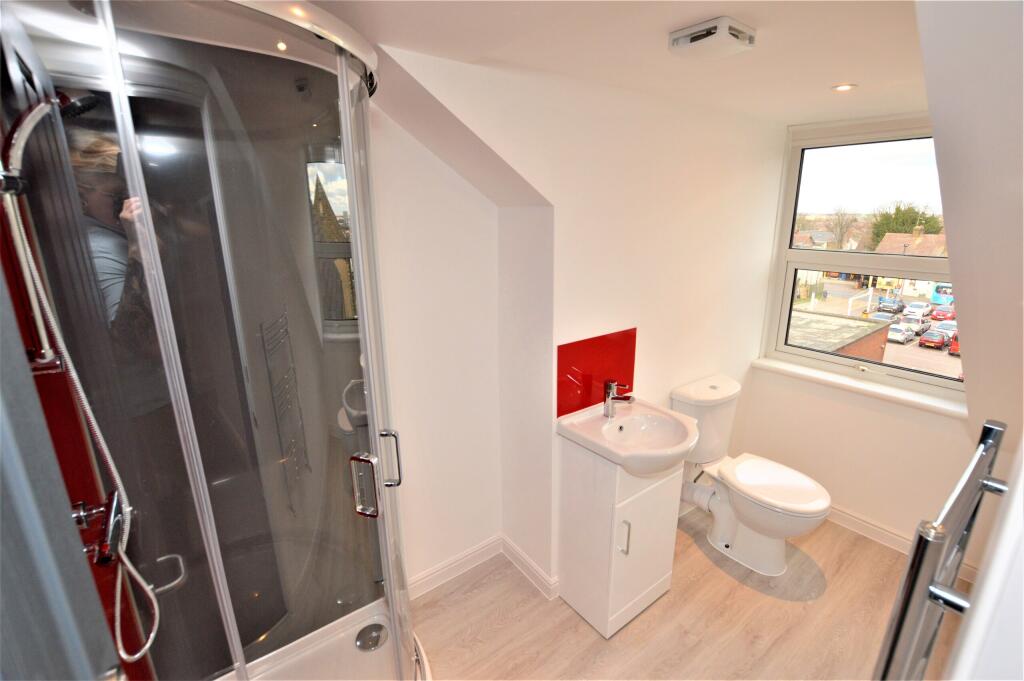 Shared bathroom-floor 2.JPG
