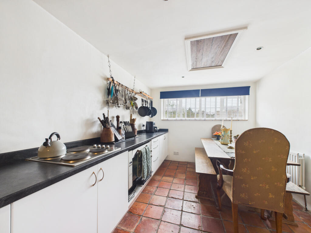 CAM02909G0-PR0488-STILL007