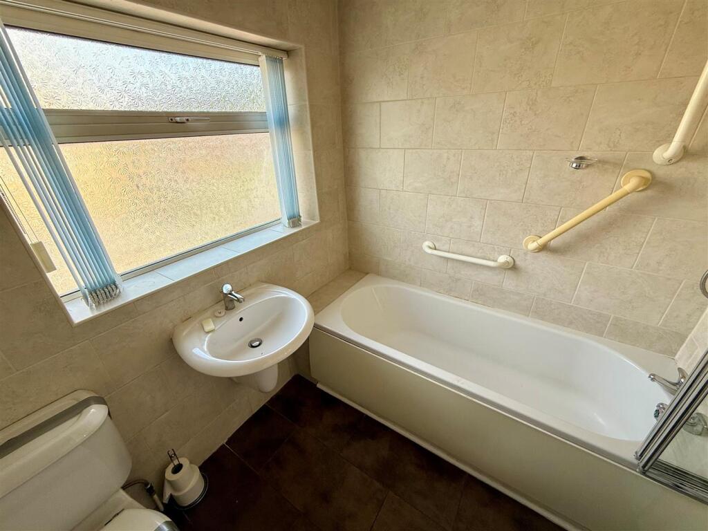 PTC75 Bathroom.jpg