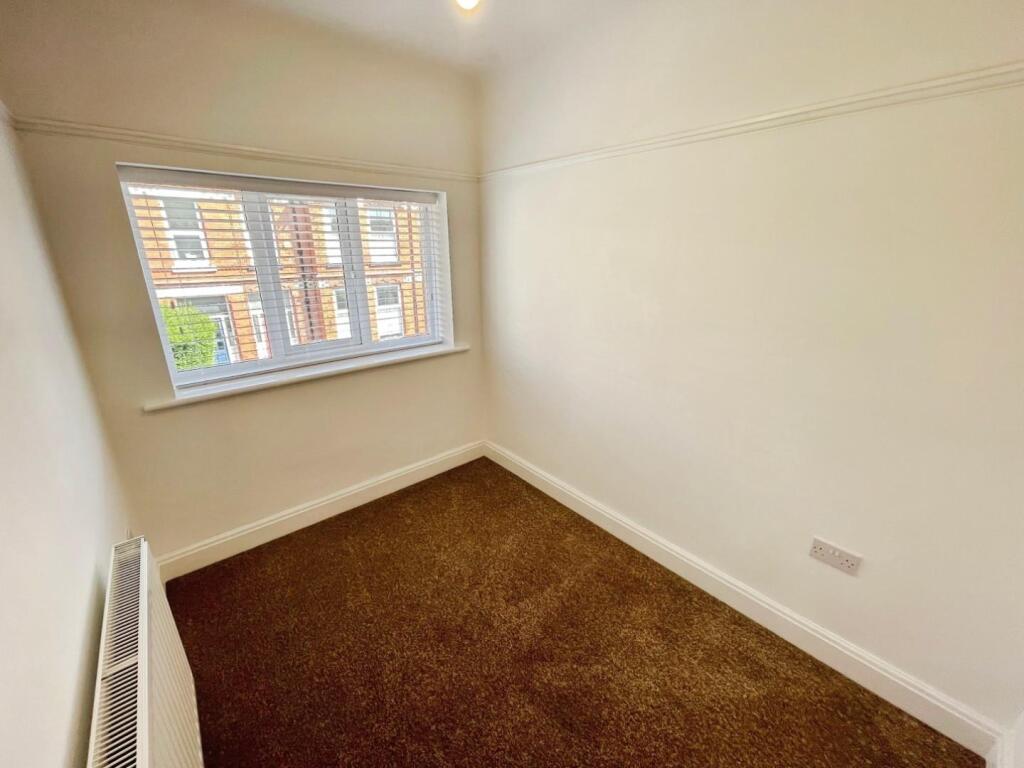 8932439e--4471-A743-83D63CA26241-28314-00000419CFD