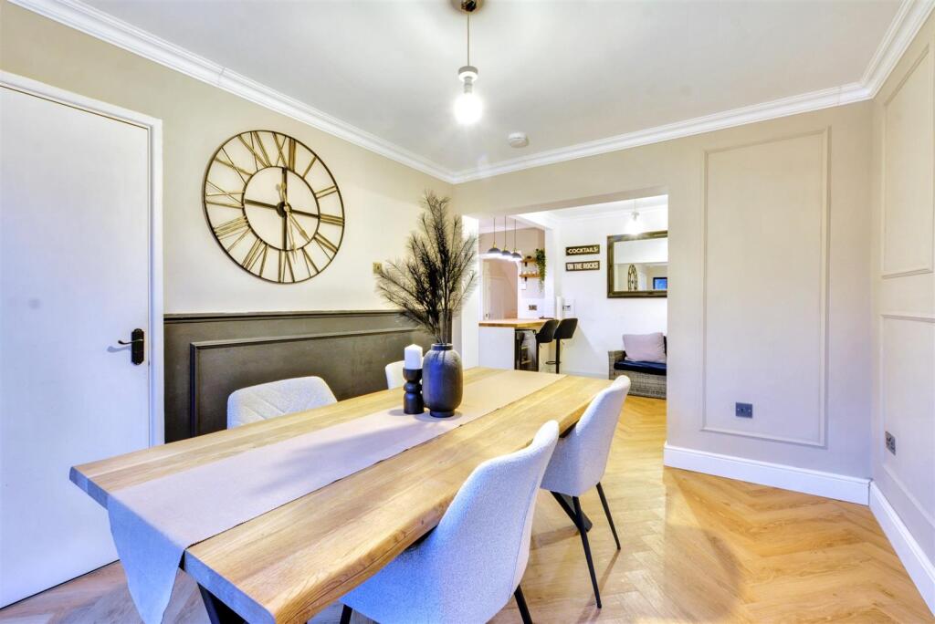 Dining Room_2.jpeg