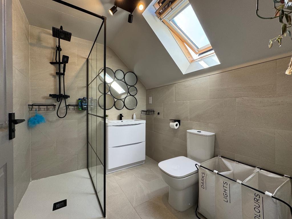 New modern en suite shower room, Bed 1