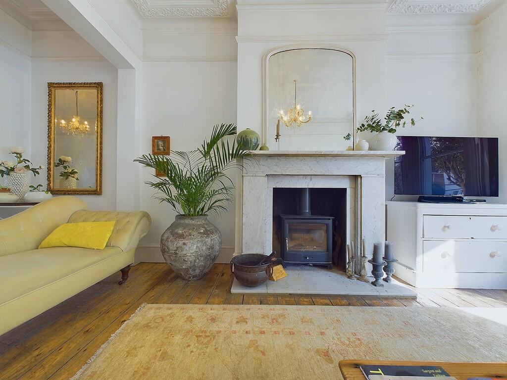 CAM03519G0-PR0146...