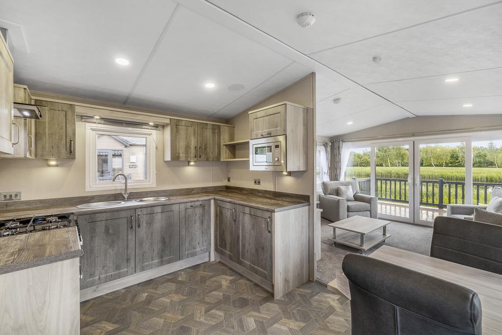 Swan Lake Country Park (Swineshead) Cabin 2-14.jpg