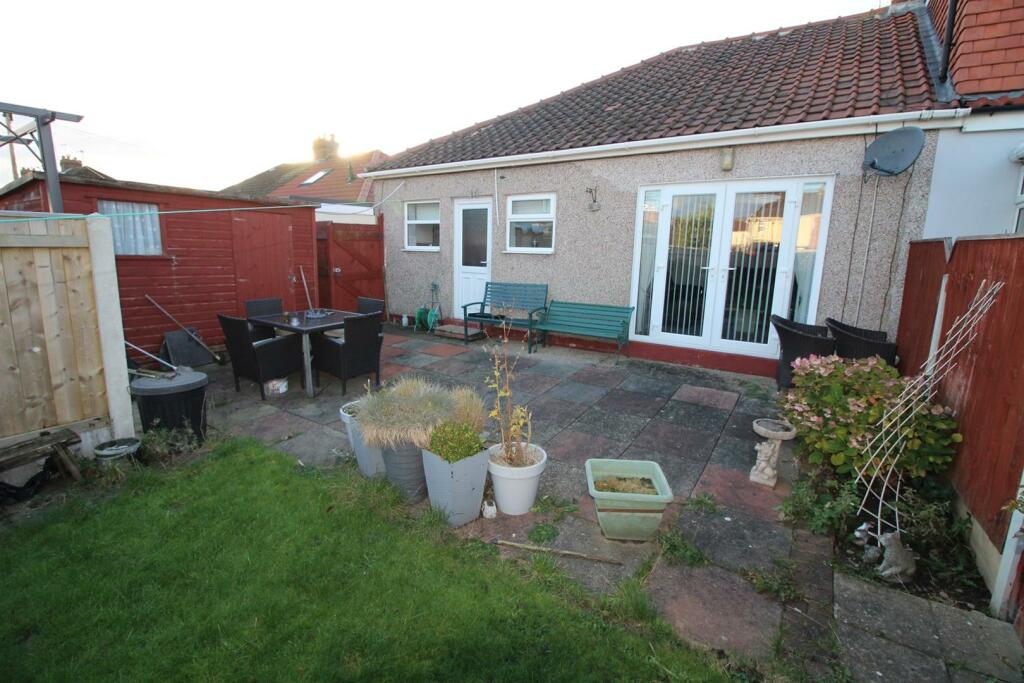 14 Chatsworth Gardens-Rear2.JPG