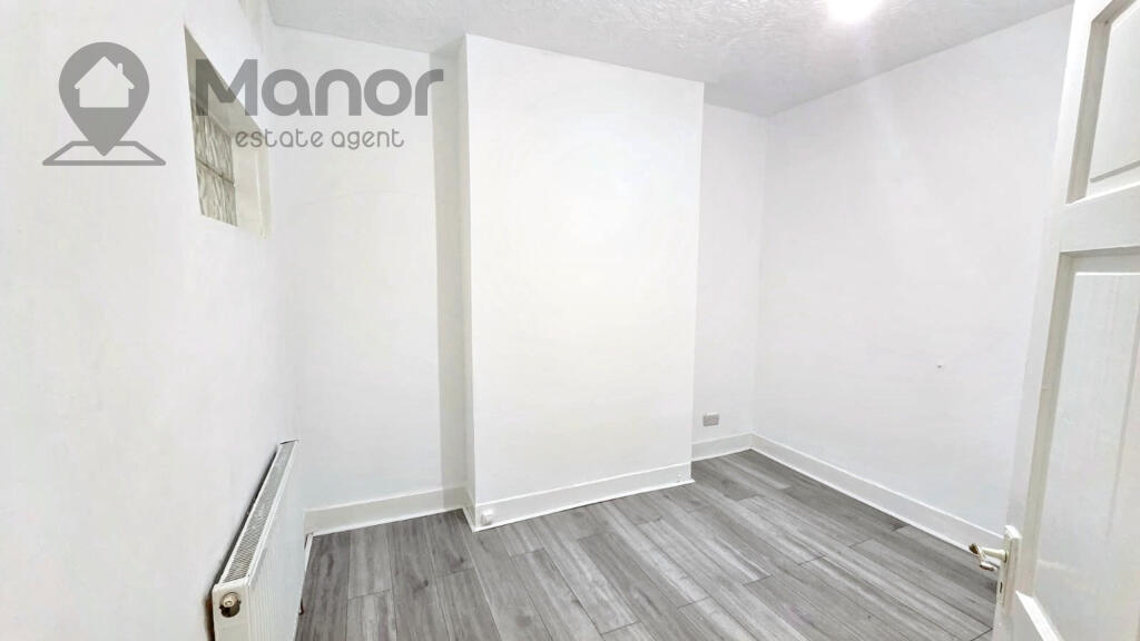 WhatsApp Image 2026-01-06 at 15.33.36 (4)