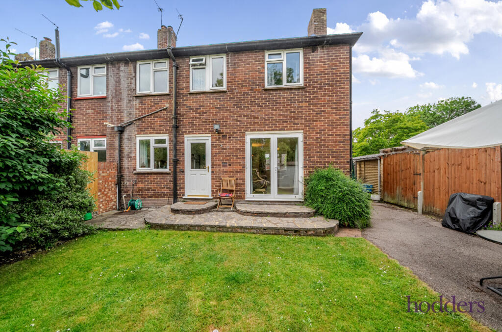 d8128c03-bca3-400...