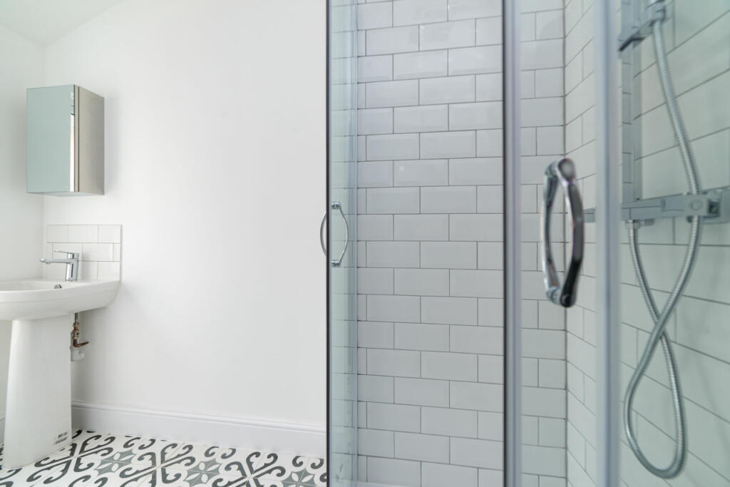 1ayorkrdCopy of Copy of BATHROOM 6.jpg