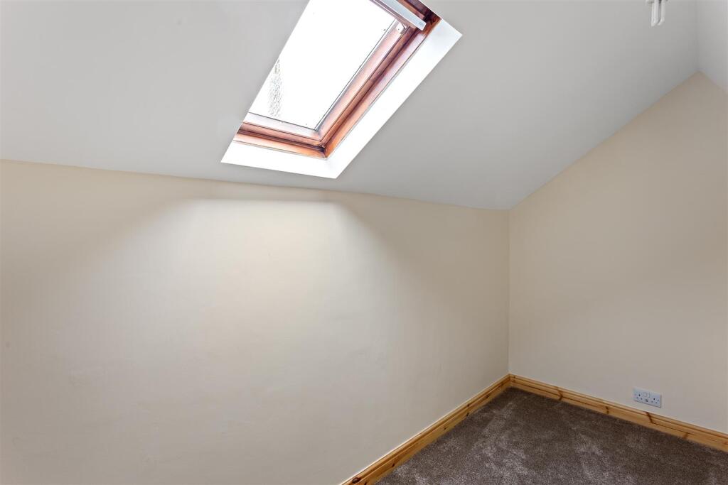 72 Westgate Pickering-16.jpg