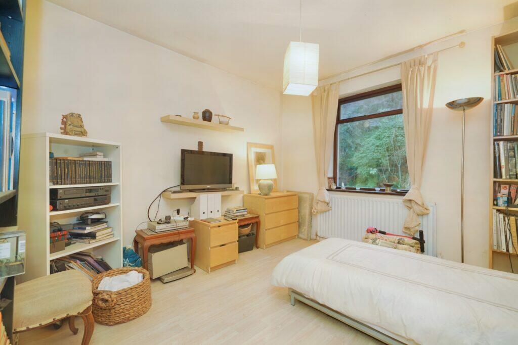 67 Lees Road - Bedroom