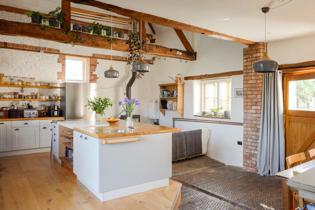 321233 - a0OP600000Bezo1MAB_N101.jpg