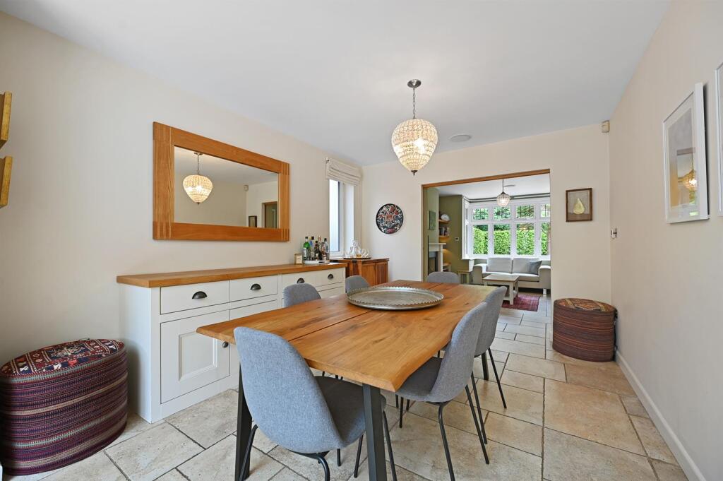 Dining Room.jpg
