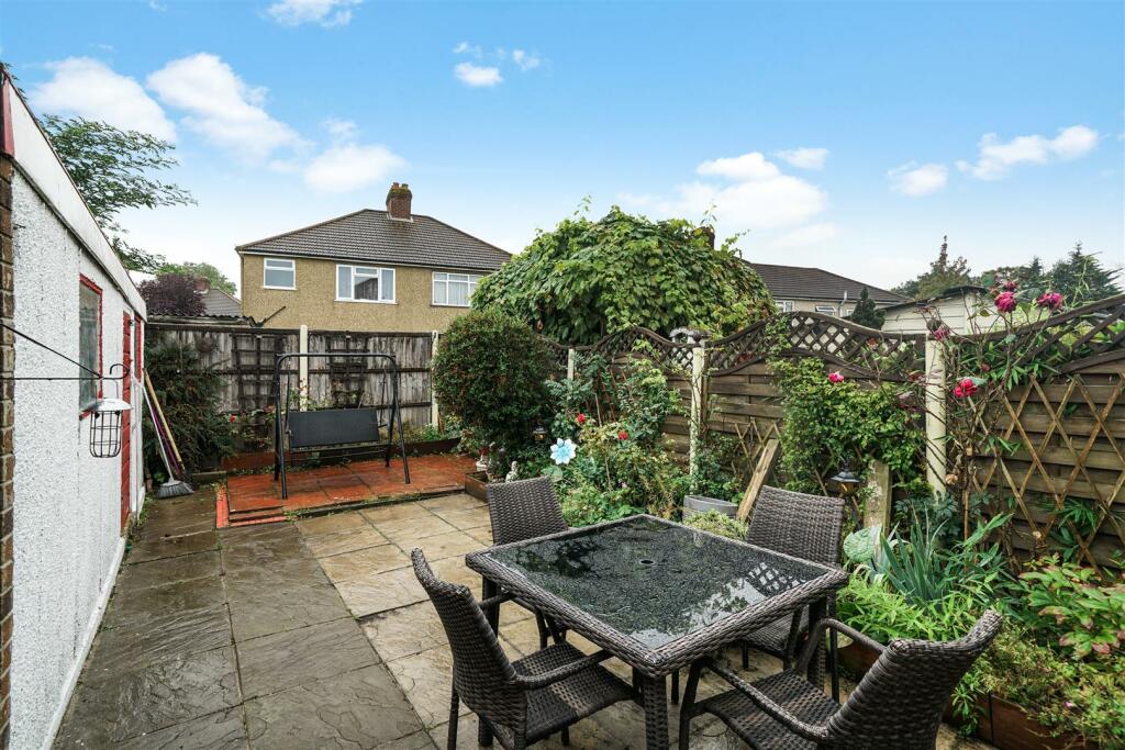 24 Alderney Gardens - gCsR0GvTtq3cKITyOoHP.jpg