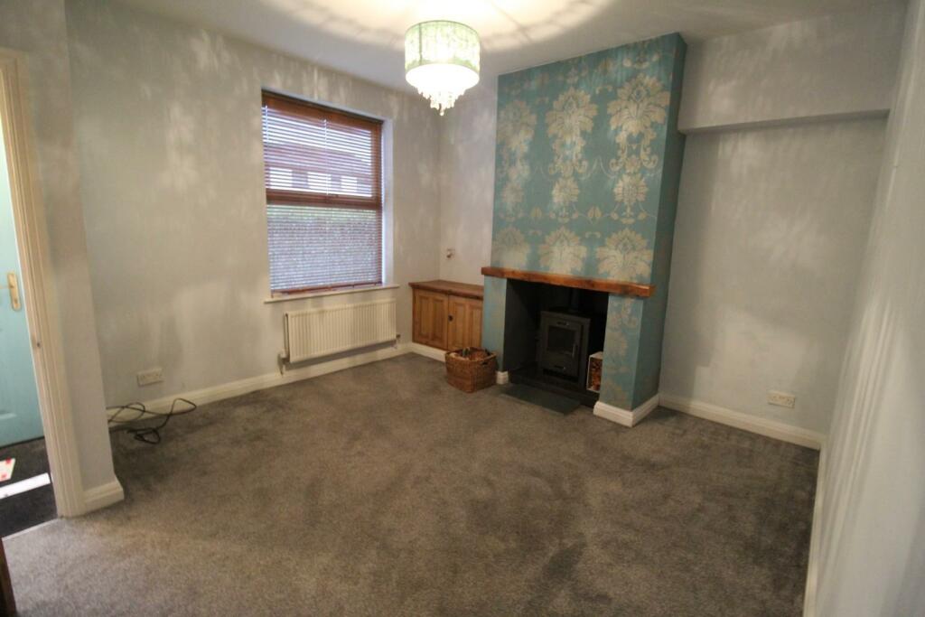 71 Longsight Rd