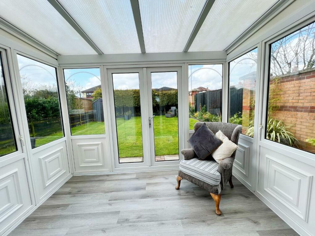 Conservatory pic 1.jpg