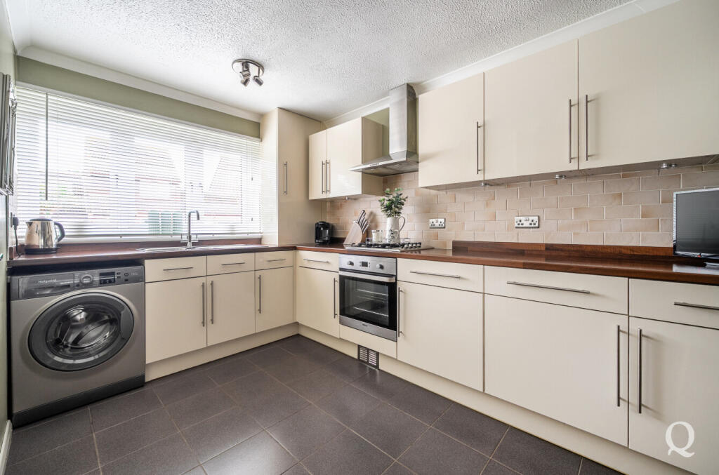 94e209a7-2053-4e8...