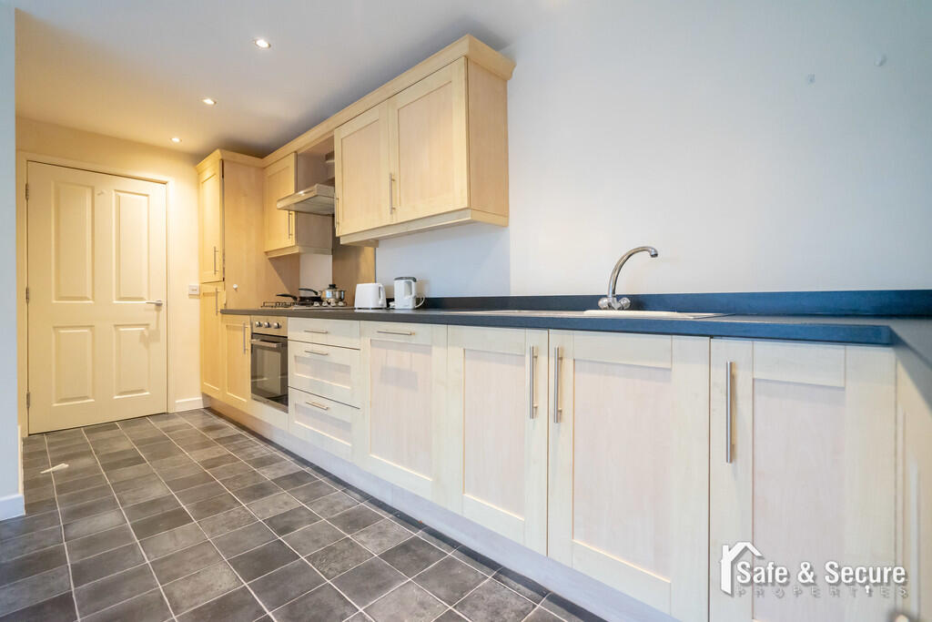 12 Belmont Court-...