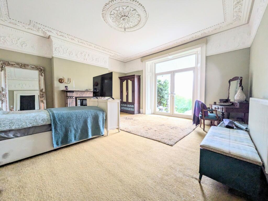 PXL_20241213_121629524.MP~2