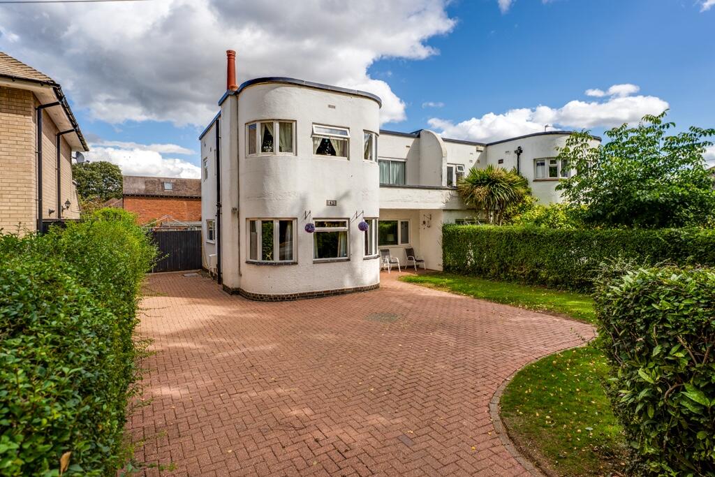 NN15 Paradise Lane, Kettering