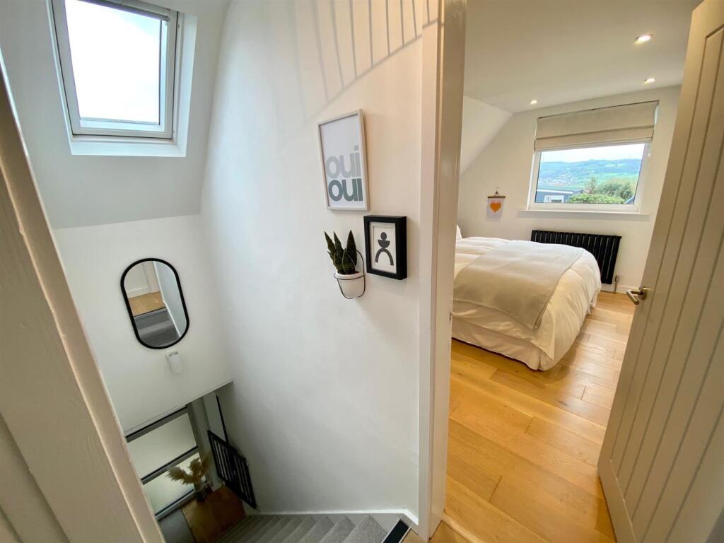 priory way 78 landing.jpg