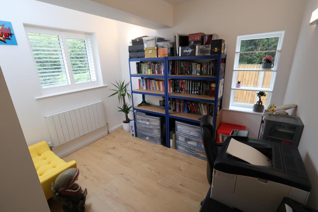 OFFICE/STUDY