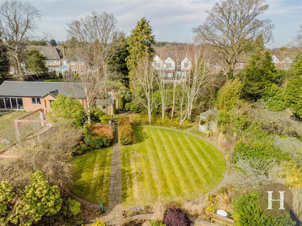 Hadleigh Estate Agents-88.jpg