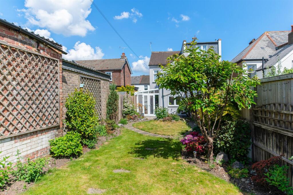 FERNDALE ROAD,16- (5).jpg