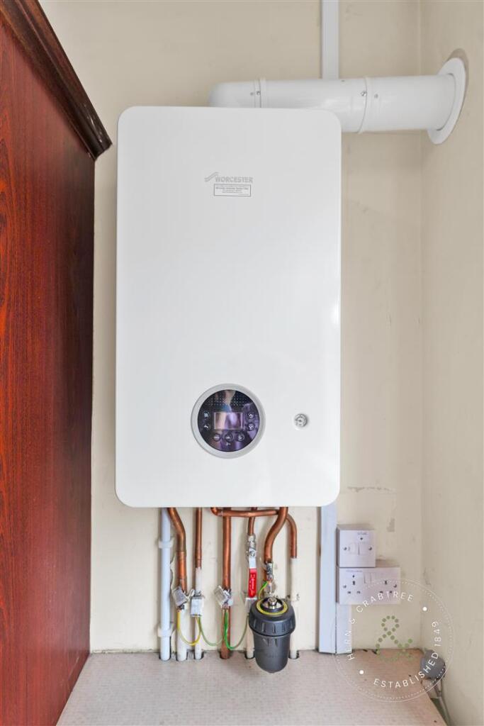 Cotsworld Court, Hern Crabtree (17).jpg