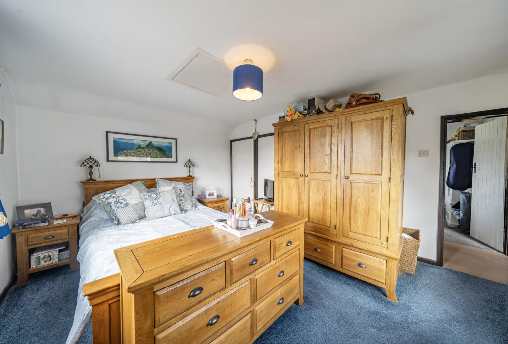 1345913-3-68bb2f8...