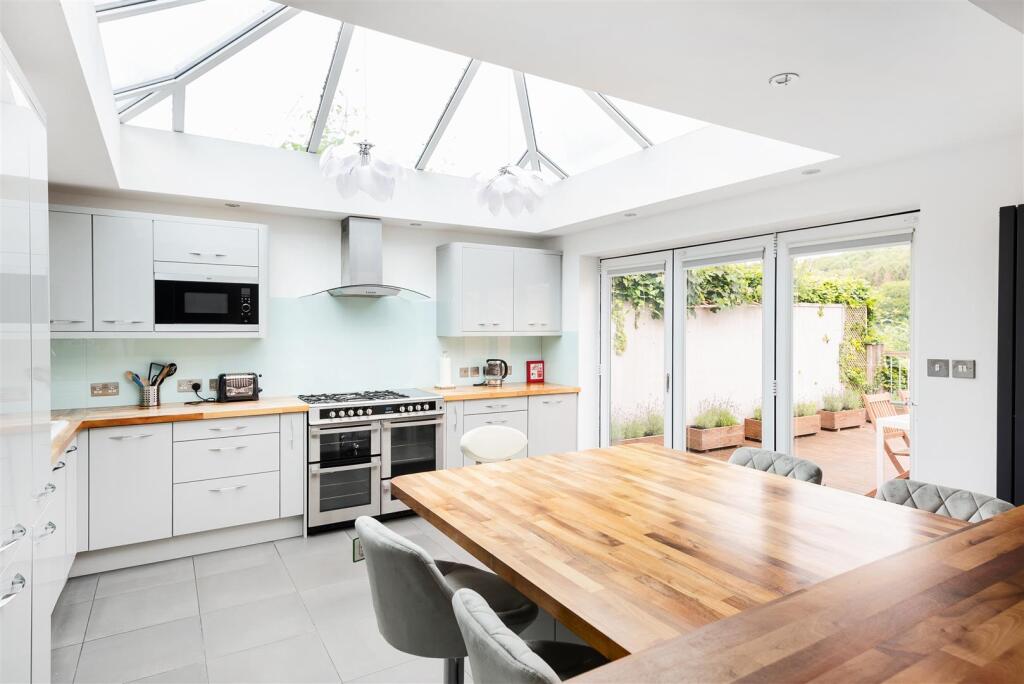 Kitchen Breakfast Room.jpg