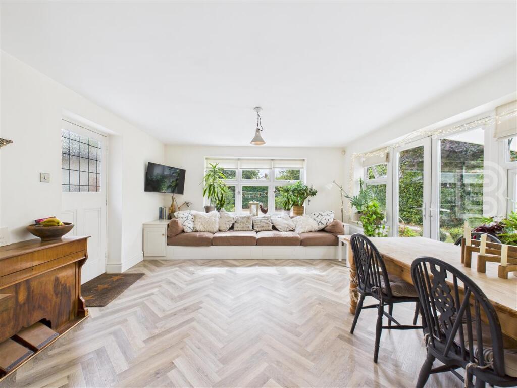 Kitchen Family Room (1).jpg