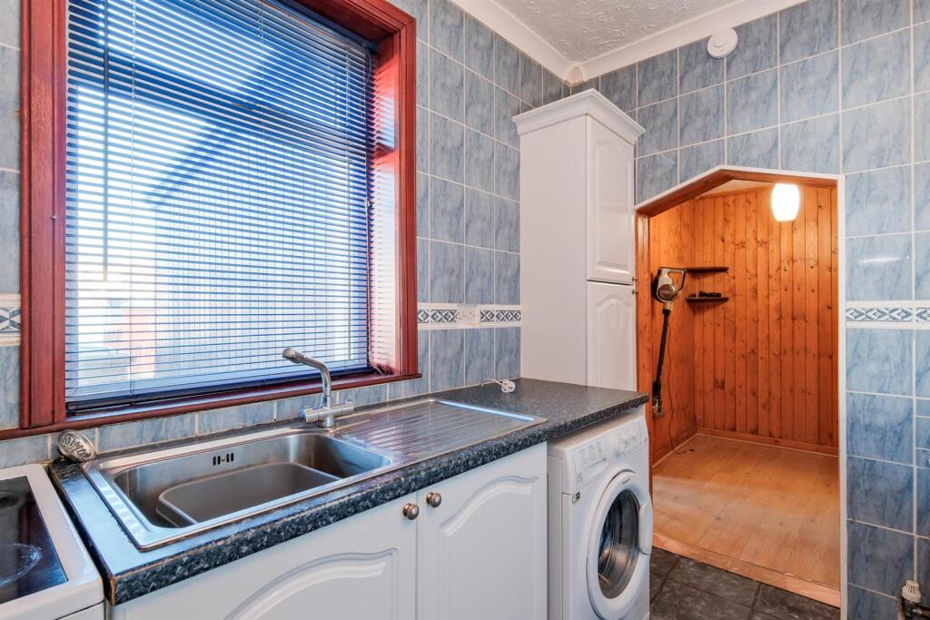 020-11 Hillhead Crescent Motherwell ML1 4AE.jpg