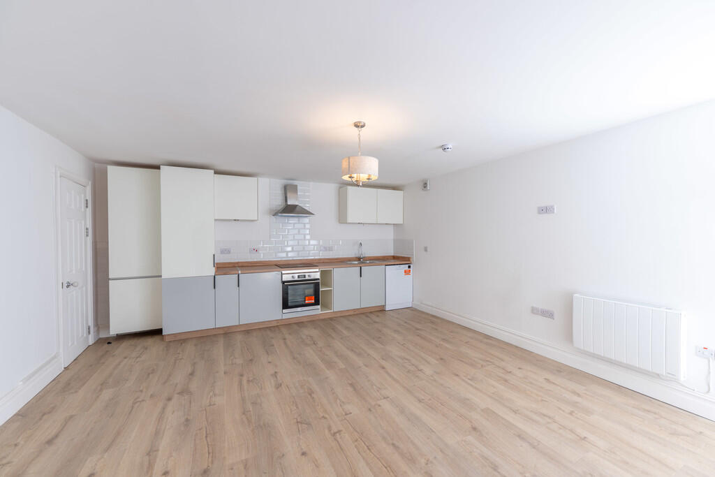 Flat 10 13-14-1