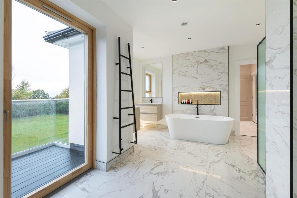 100464_Winkfield Hall North Street Winkfield (38)_