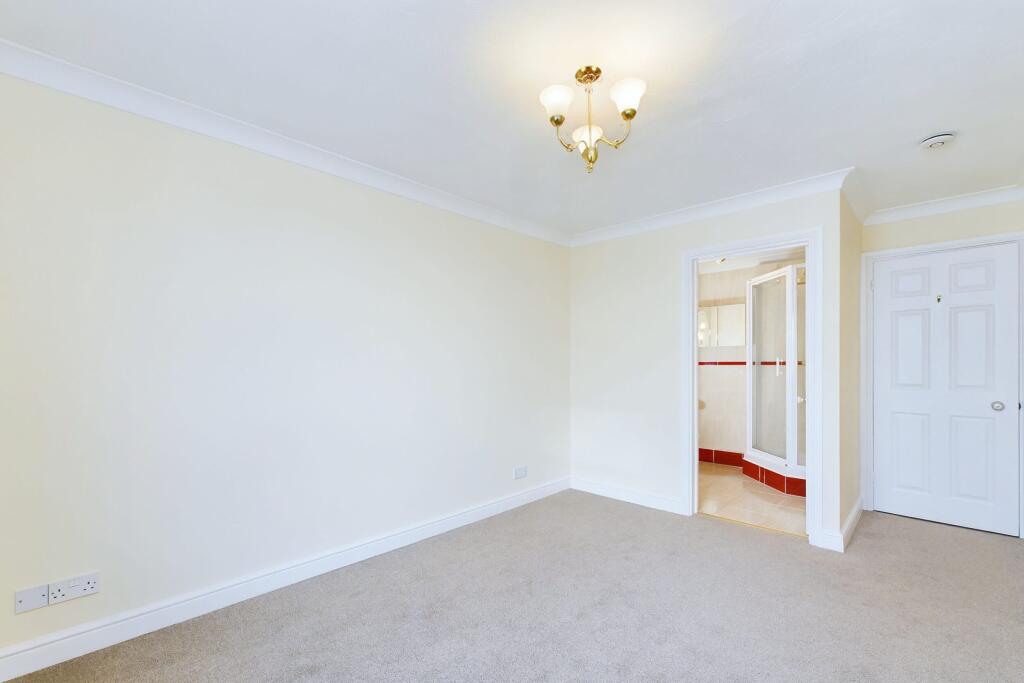 Bedroom one's en-suite access