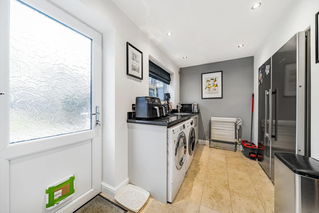 Utility Room (1)