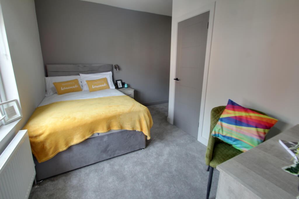 Bedroom 4 Ensuite