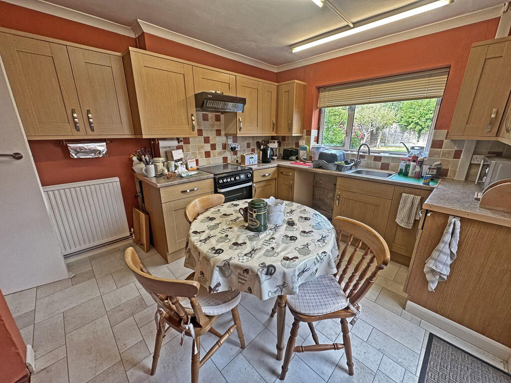 Kitchen (2)