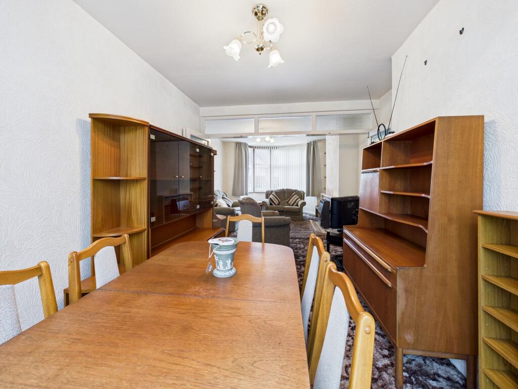 CAM05192G0-PR0173-STILL007