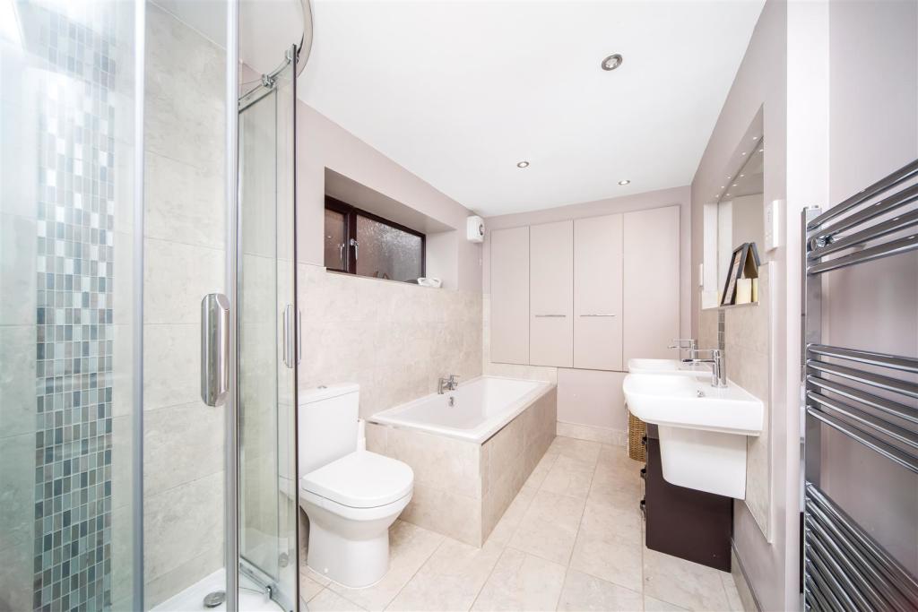 HOUSE BATHROOM