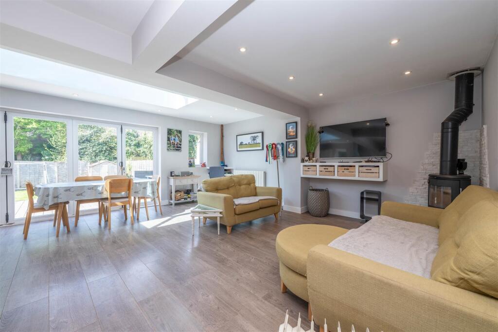 Dining/Family Area (Open Plan Kitchen/Dining/Famil