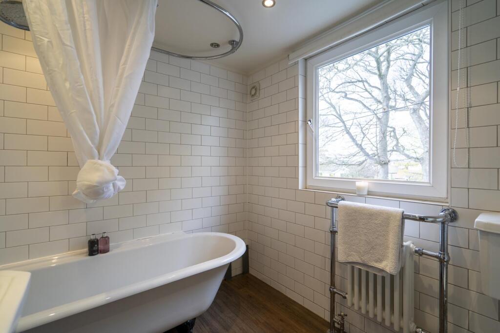 Whitburn House Lodge-40.jpg