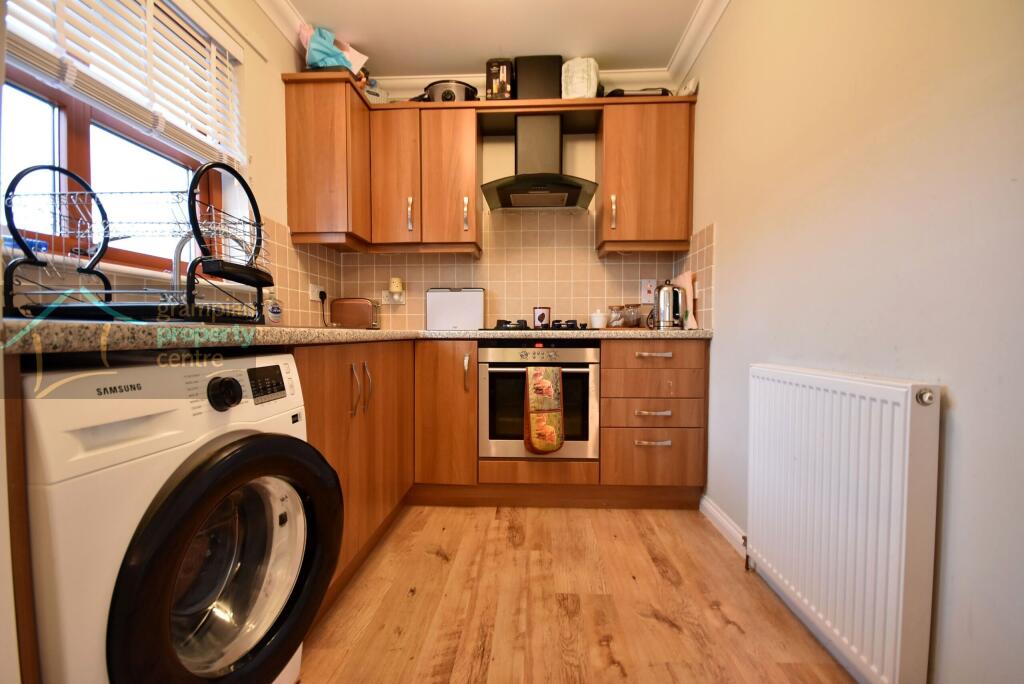 kitchen 2 .JPG