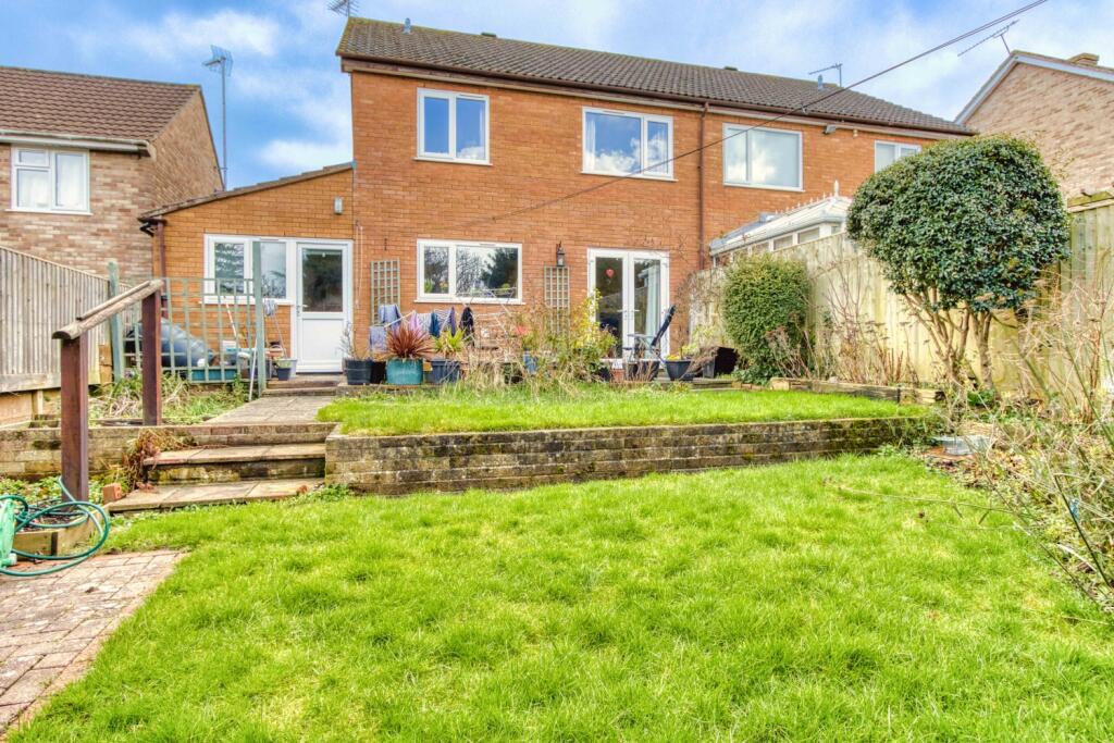 6 A Charles Crescent