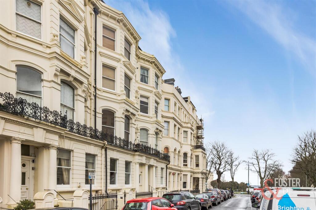 Avenue Court, Flat 2-11.JPG