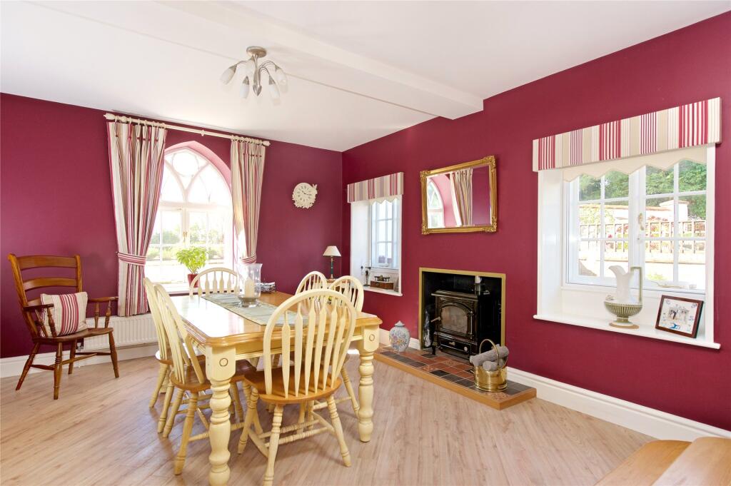 Breakfast Room