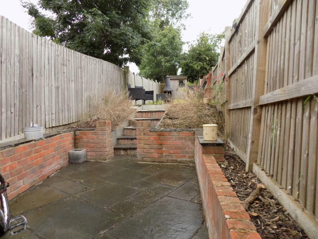 OUTSIDE (Rear)