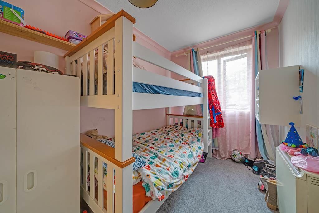 10-b4e381425 - HG...