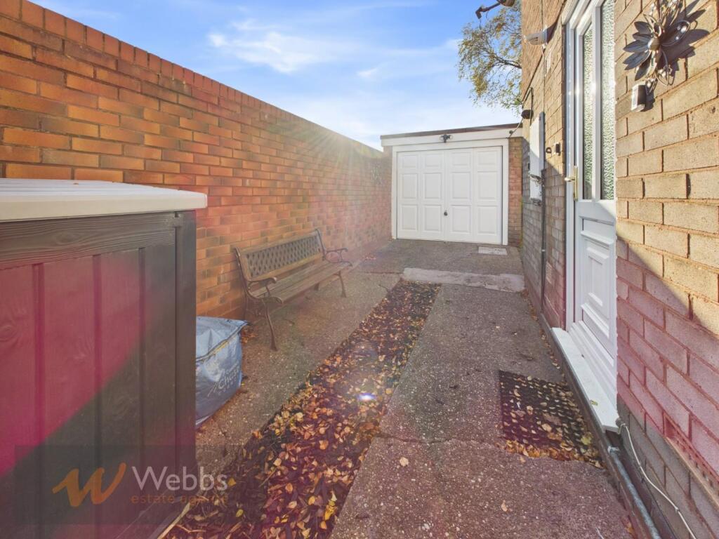 CAM05244G0-PR0187-STILL026.jpg