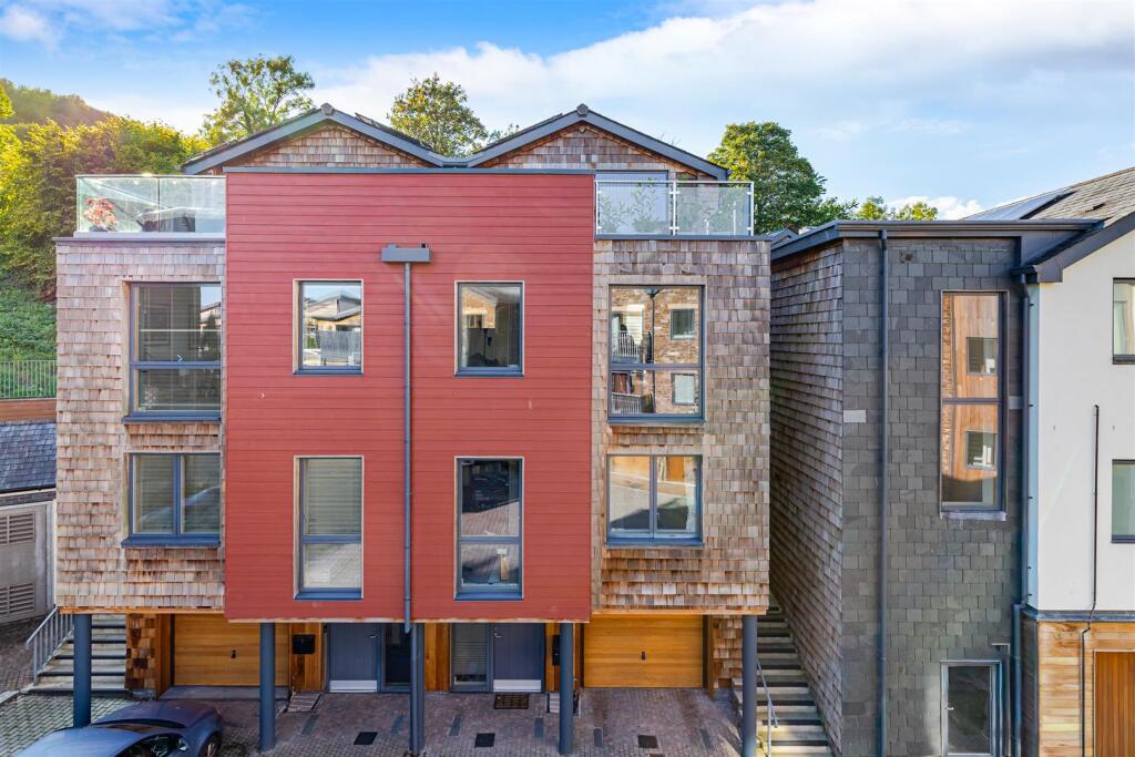 A01 - 18 Baltic Way Totnes - 250926.jpg